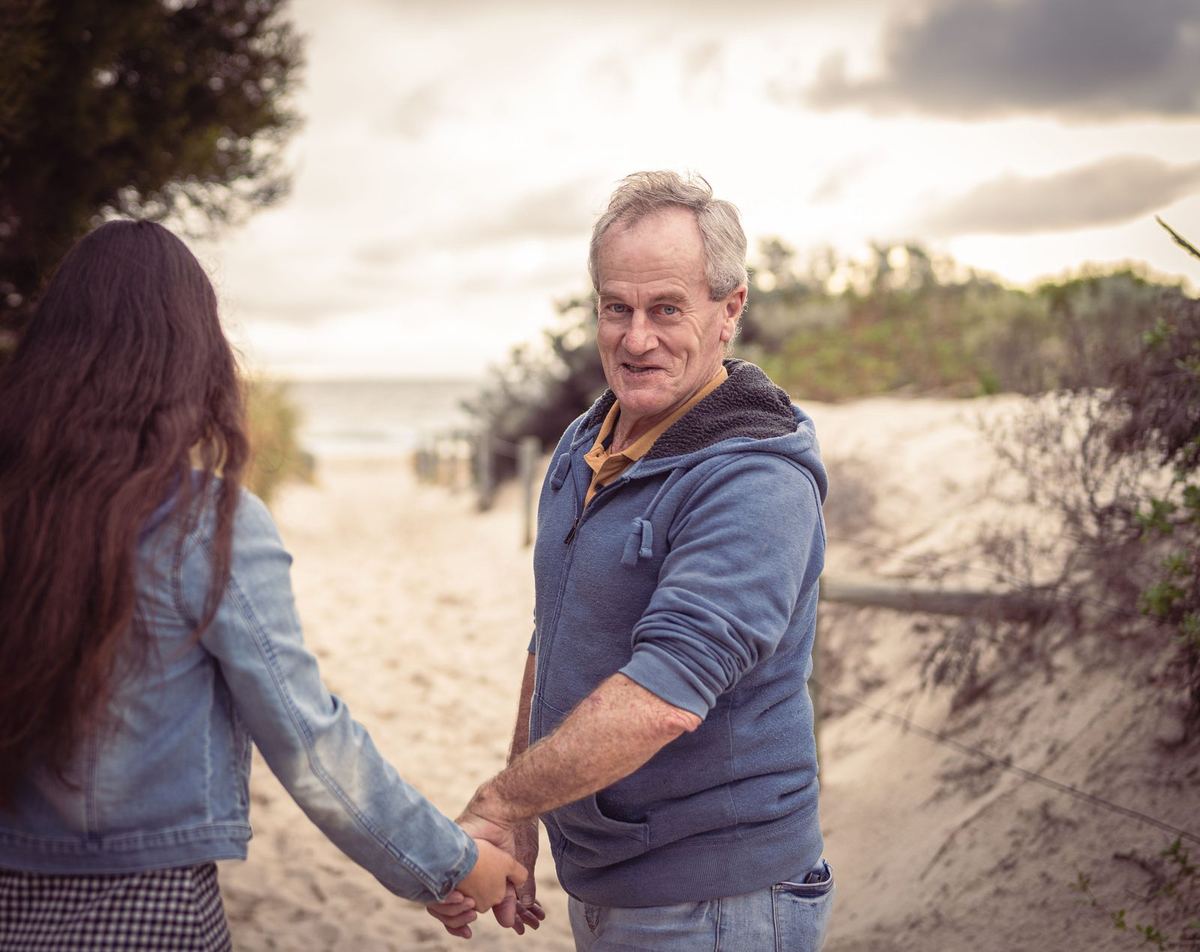 Être présent pour un parent âgé, l'esprit tranquille